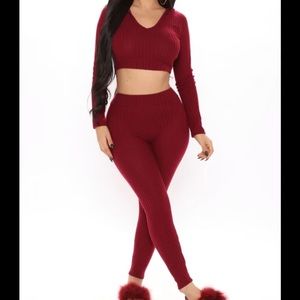 NWT! Simple Remedy Ribbed 2 Piece legging Set